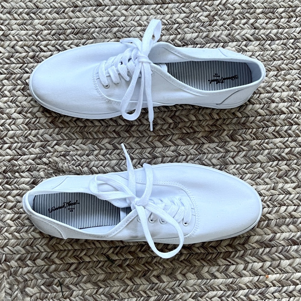 Women's Lunea Lace-Up Sneakers - Universal Thread™ - Size 10